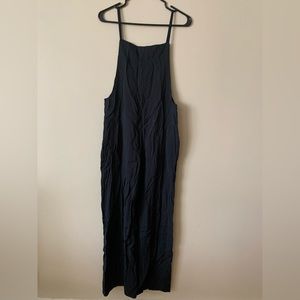 Overall. No damage just split on it bleach one place. You can see on the picture